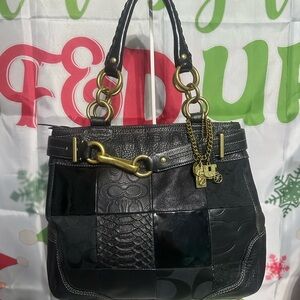 Coach Hamptons Patchwork Carryall tote bag in black leather with gold-